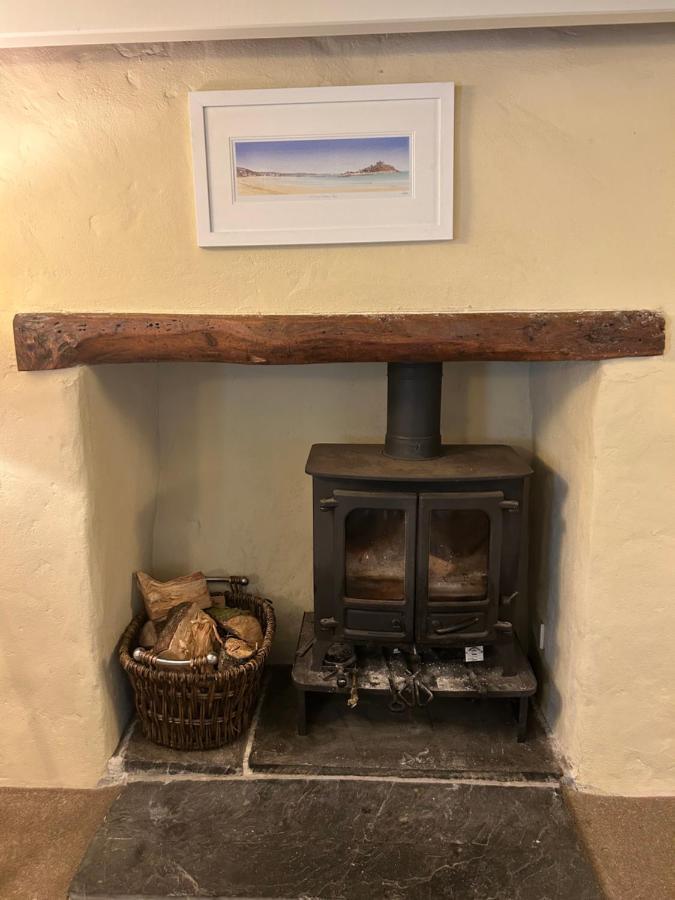 Meadowside Cottage, Characterful Grade 2 Listed Cottage Near To Wadebridge And Padstow Eksteriør billede